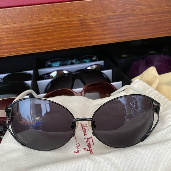 Fendi sunglasses main image 5